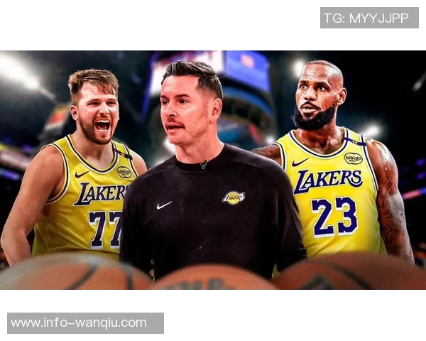 东契奇与裁判愉快对话雷迪克调侃避免第16次技犯的幽默瞬间