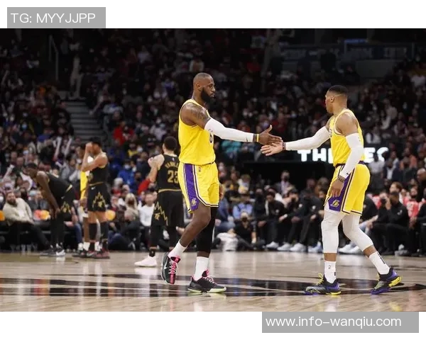 三双纪录再刷新威少紧随其后詹姆斯与登哥携手卢卡崛起成历史第二